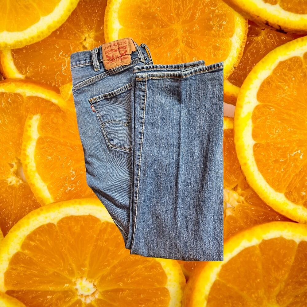 Levi's Jeans Men's Light Wash Mid Rise Bootcut Stretch Jeans Size 38x30‎